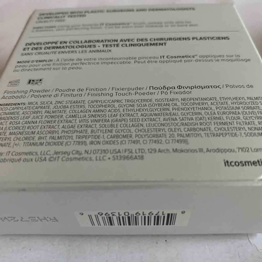 IT COSMETICS Bye Bye Pores Pressed Translucent Powder 0.31oz $32 NIB